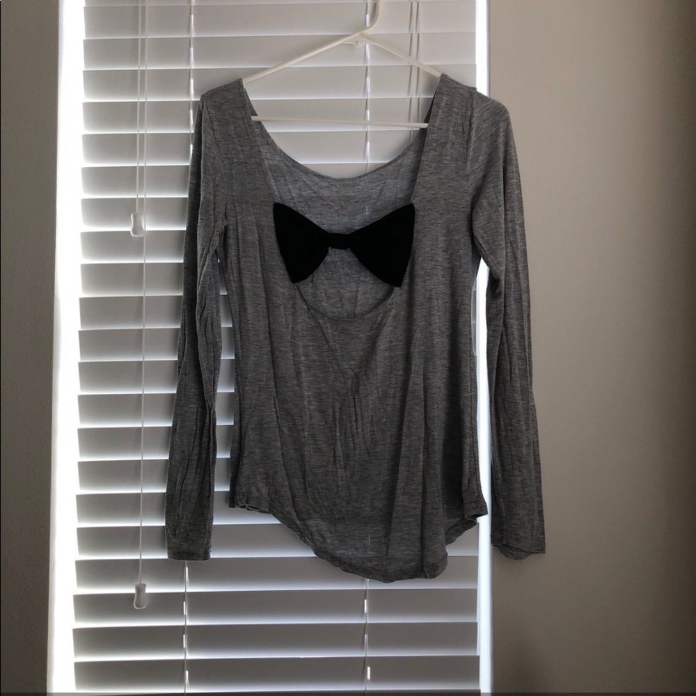 Grey shirt